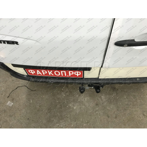 MB 06 AVTOS Фаркоп на Mercedes Sprinter одинарные колеса, без ступеньки, база 3250 мм / 4325 мм 2006-2019, 2019-. Требуется подрезка бампера. Тип шара: F. Нагрузки: 3500/140 кг, масса фаркопа 23 кг (без электрики в комплекте)