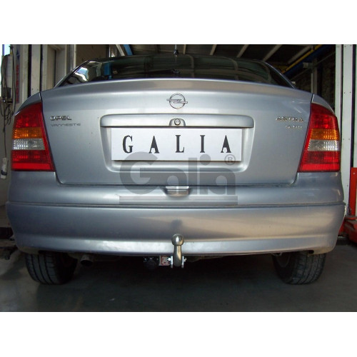 O008C GALIA Полностью оцинкованный фаркоп на Opel Astra G хетчбек 3/5 дверей, седан, купе, кабриолет 1998-2004, номерной знак на задней двери. Тип шара: C (горизонтальный съемный). Без выреза бампера. Нагрузки: 1500/75 кг, масса фаркопа 15,27 кг