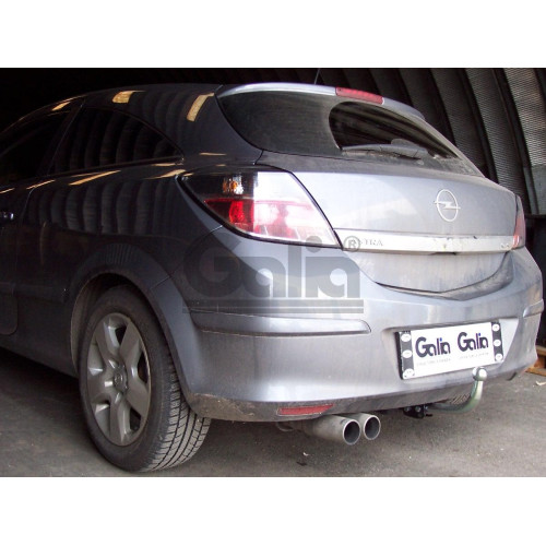 O047C GALIA Полностью оцинкованный фаркоп на Opel Astra H хетчбек 3/5 дверей 2004-2009, номерной знак на заднем бампере. Тип шара: C (горизонтальный съемный). Установка без снятия и выреза бампера. Нагрузки: 1500/75 кг, масса фаркопа 17,07 кг
