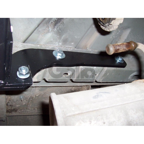 P027A GALIA Полностью оцинкованный фаркоп на Peugeot 406 седан 1995-2004. Тип шара: A. Установка без снятия и выреза бампера. Нагрузки: 1700/80 кг, масса фаркопа 15,02 кг