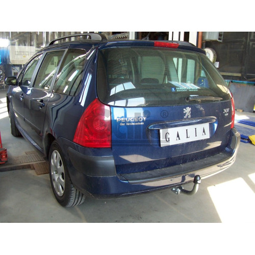 P036A GALIA Полностью оцинкованный фаркоп на Peugeot 307 универсал 2002-2008. Подрозетник убирается за бампер. Тип шара: A. Установка без снятия и выреза бампера. Нагрузки: 1500/70 кг, масса фаркопа 17,42 кг