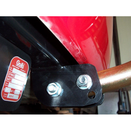 R014C GALIA Полностью оцинкованный фаркоп на Renault Megane I хетчбек 1996-2003, номерной знак на задней двери. Тип шара: C (горизонтальный съемный). Установка без снятия и выреза бампера. Нагрузки: 1350/75 кг, масса фаркопа 15,6 кг