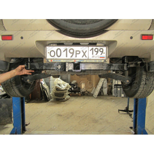 FA 0852-E Бизон Фаркоп на Suzuki Grand Vitara 3 двери 2005-2015 без подрезки бампера. Тип шара: E (легкосъемный шар под квадрат). Нагрузки: 2500/120 кг. Не комплектуется электрикой