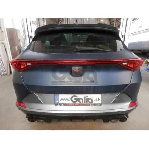 S119C GALIA Полностью оцинкованный фаркоп на Skoda Karoq 2018-, SEAT Ateca 2016-, Cupra Ateca 2016-, Cupra Formentor 2016-. Тип шара: C (горизонтальный съемный). Невидимый вырез бампера. Нагрузки: 2500/100 кг, масса фаркопа 15,87 кг