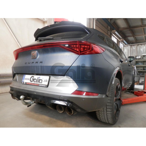S119C GALIA Полностью оцинкованный фаркоп на Skoda Karoq 2018-, SEAT Ateca 2016-, Cupra Ateca 2016-, Cupra Formentor 2016-. Тип шара: C (горизонтальный съемный). Невидимый вырез бампера. Нагрузки: 2500/100 кг, масса фаркопа 15,87 кг