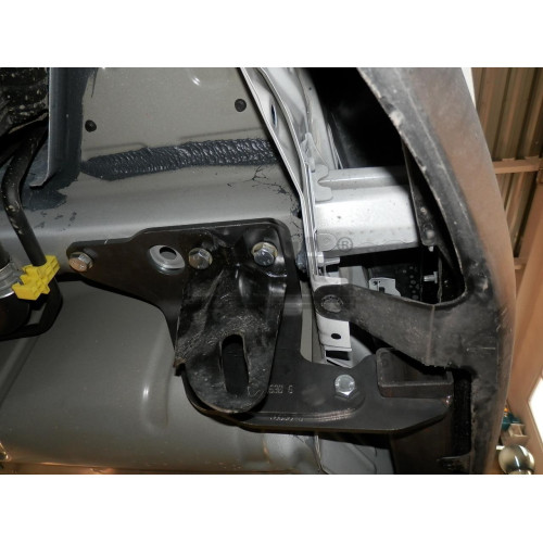 T063C GALIA Полностью оцинкованный фаркоп на Toyota Verso 2009-2013, 2013-2018. Тип шара: C (горизонтальный съемный). Установка без снятия и выреза бампера. Нагрузки: 1500/60 кг, масса фаркопа 15,87 кг