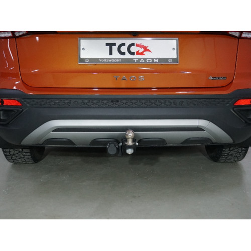 TCU00303 ТСС Фаркоп на Volkswagen Taos 2021-. Требуется подрезка бампера. Тип шара: E (шаровый узел под американский квадрат). Нагрузки: 1500/75 кг