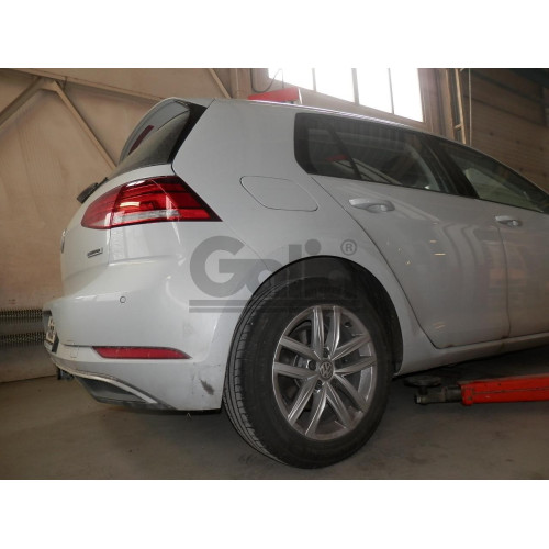 V087C GALIA Полностью оцинкованный фаркоп на Volkswagen Golf хетчбек 3/5 дверей 2018-. Тип шара: C (горизонтальный съемный). Установка без выреза бампера. Нагрузки: 2000/80 кг, масса фаркопа 14,27 кг