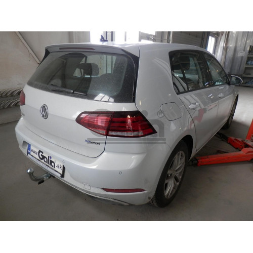 V087C GALIA Полностью оцинкованный фаркоп на Volkswagen Golf хетчбек 3/5 дверей 2018-. Тип шара: C (горизонтальный съемный). Установка без выреза бампера. Нагрузки: 2000/80 кг, масса фаркопа 14,27 кг