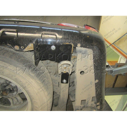 FA 0859-E Бизон Фаркоп на Toyota Land Cruiser 200 2008-2021, Lexus LX 2008-2022 без подрезки бампера. Тип шара: E (легкосъемный шар под квадрат). Нагрузки: 3500/120 кг. Не комплектуется электрикой