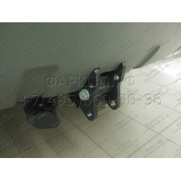 323157600001 WESTFALIA Фаркоп на Land Rover Discovery V 2017-. Съемное вертикальное крепление шара (на ключе). Видимый вырез в бампере. Нагрузки 3500/195 кг, масса фарк