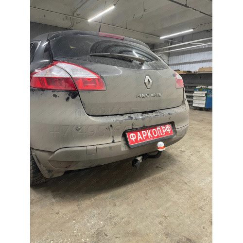 9050 Трейлер Фаркоп для Renault Megane 3 хетчбек 5 дверей 2008-2016 без подрезки бампера. Тип шара: A. Нагрузки: 1050/50 кг, масса фаркопа 17,9 кг (без электрики в комплекте)