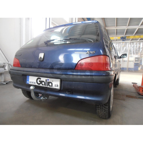C009C GALIA Полностью оцинкованный фаркоп на Citroen Saxo 1995-2003, Peugeot 106 1995-2003. Тип шара: C (горизонтальный съемный). Установка без снятия и выреза бампера. Нагрузки: 1100/50 кг, масса фаркопа 12,17 кг