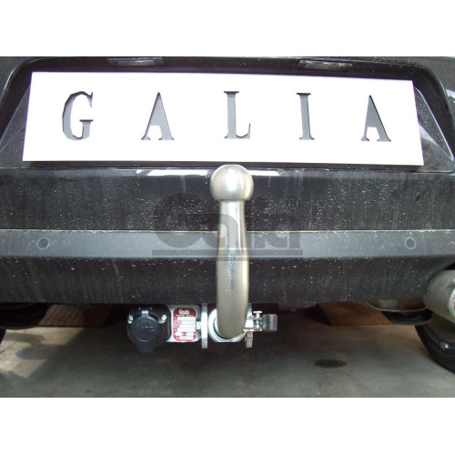 C048C GALIA Полностью оцинкованный фаркоп на Citroen C3 2002-2010, C3 II 2010-2016, кроме DS3. Тип шара: C (горизонтальный съемный). Без выреза бампера. Нагрузки: 1200/50 кг, масса фаркопа 13,27 кг