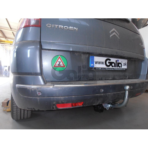 C051A GALIA Полностью оцинкованный фаркоп на Citroen C4 Picasso 2006-2013, Citroen C4 Grand Picasso 2006-2013, Peugeot 5008 2009-2017. Тип шара: A. Невидимая минимальная подрезка бампера. Нагрузки: 1600/75 кг, масса фаркопа 16,62 кг