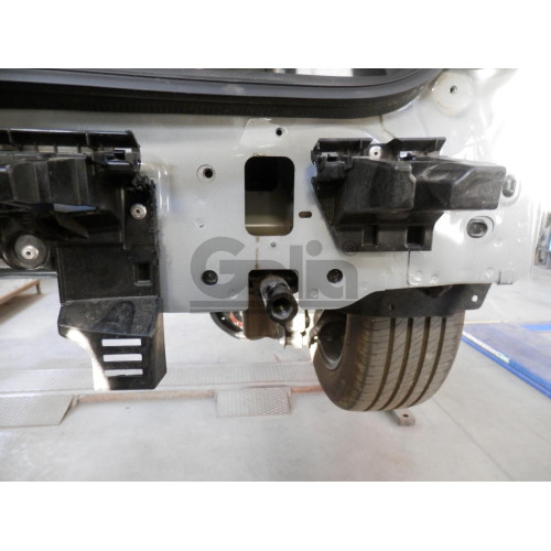 F142C GALIA Полностью оцинкованный фаркоп на Ford Tourneo Courier 2023-, Ford Transit Courier 2023-. Подрозетник убирается за бампер. Тип шара: C (горизонтальный съемный). Невидимый вырез бампера. Нагрузки: 1200/90 кг, масса фаркопа 15,47 кг