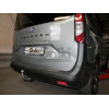 F142C GALIA Полностью оцинкованный фаркоп на Ford Tourneo Courier 2023-, Ford Transit Courier 2023-. Подрозетник убирается за бампер. Тип шара: C (горизонтальный съемный). Невидимый вырез бампера. Нагрузки: 1200/90 кг, масса фаркопа 15,47 кг