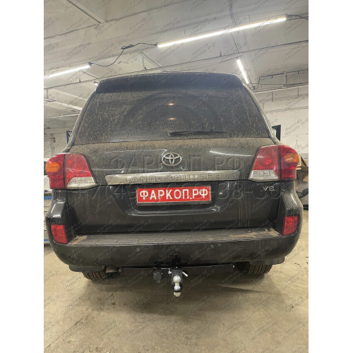 FA 0859-E Бизон Фаркоп на Toyota Land Cruiser 200 2008-2021, Lexus LX 2008-2022 без подрезки бампера. Тип шара: E (легкосъемный шар под квадрат). Нагрузки: 3500/120 кг. Не комплектуется электрикой