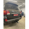 FA 0859-E Бизон Фаркоп на Toyota Land Cruiser 200 2008-2021, Lexus LX 2008-2022 без подрезки бампера. Тип шара: E (легкосъемный шар под квадрат). Нагрузки: 3500/120 кг. Не комплектуется электрикой