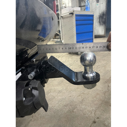 FA 0859-E Бизон Фаркоп на Toyota Land Cruiser 200 2008-2021, Lexus LX 2008-2022 без подрезки бампера. Тип шара: E (легкосъемный шар под квадрат). Нагрузки: 3500/120 кг. Не комплектуется электрикой