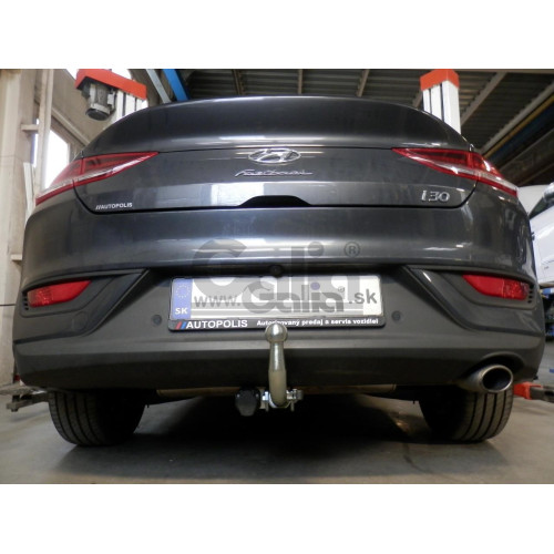 H116A GALIA Полностью оцинкованный фаркоп на Hyundai i30 Fastback 2017-. Тип шара: A. Установка без снятия и выреза бампера. Нагрузки: 1600/85 кг, масса фаркопа 14,12 кг