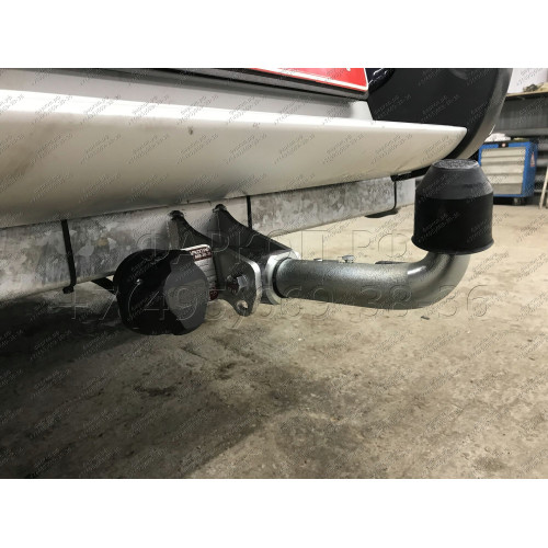 M120C GALIA Полностью оцинкованный фаркоп на Mitsubishi L200 1996-2006, 2006-2015, 2015-2023, FIAT Fullback 2016-2019. Тип шара: C (горизонтальный съемный). Без выреза бампера. Нагрузки: 3100/125 кг, масса фаркопа 29,35 кг