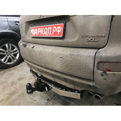 FA 0970-E(N) Бизон Фаркоп с хромированной накладкой на Mitsubishi Outlander XL 2007-2012 без подрезки бампера. Тип шара: E (легкосъемный шар под квадрат). Нагрузки: 3200/120 кг. Не комплектуется электрикой
