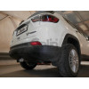 J011C GALIA Полностью оцинкованный фаркоп на Jeep Renegade 2014-, FIAT 500X 2014-, Jeep Compass 2017-. Тип шара: C (горизонтальный съемный). Требуется вырез в бампере. Нагрузки: 1750/100 кг, масса фаркопа 17,87 кг