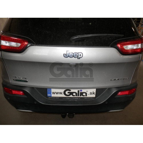 J013C GALIA Полностью оцинкованный фаркоп на Jeep Cherokee KL 2014-2018. Тип шара: C (горизонтальный съемный). Невидимый вырез бампера. Нагрузки: 2500/150 кг, масса фаркопа 21,17 кг