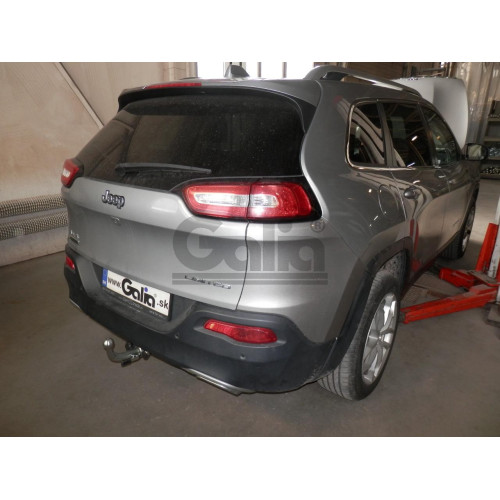 J013C GALIA Полностью оцинкованный фаркоп на Jeep Cherokee KL 2014-2018. Тип шара: C (горизонтальный съемный). Невидимый вырез бампера. Нагрузки: 2500/150 кг, масса фаркопа 21,17 кг