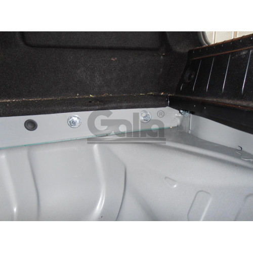 M113A GALIA Полностью оцинкованный фаркоп на Mercedes A-Class w169 2004-2012, Mercedes B-Class w245 2005-2011. Подрозетник убирается за бампер. Тип шара: A. Невидимый вырез бампера. Нагрузки: 1500/75 кг, масса фаркопа 15,02 кг