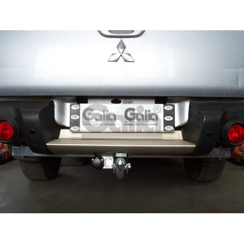 M120C GALIA Полностью оцинкованный фаркоп на Mitsubishi L200 1996-2006, 2006-2015, 2015-2023, FIAT Fullback 2016-2019. Тип шара: C (горизонтальный съемный). Без выреза бампера. Нагрузки: 3100/125 кг, масса фаркопа 29,35 кг