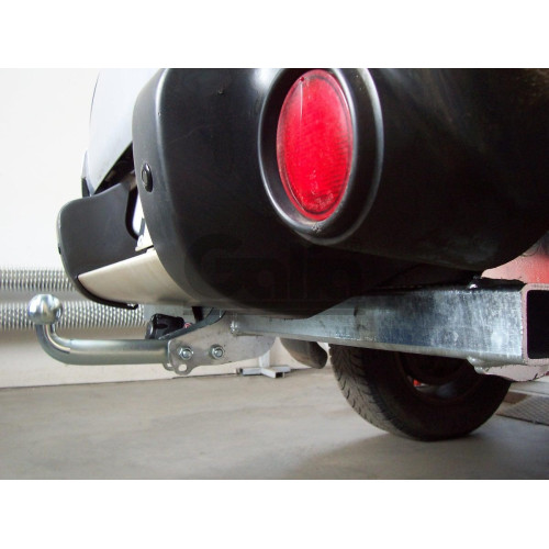 M120C GALIA Полностью оцинкованный фаркоп на Mitsubishi L200 1996-2006, 2006-2015, 2015-2023, FIAT Fullback 2016-2019. Тип шара: C (горизонтальный съемный). Без выреза бампера. Нагрузки: 3100/125 кг, масса фаркопа 29,35 кг