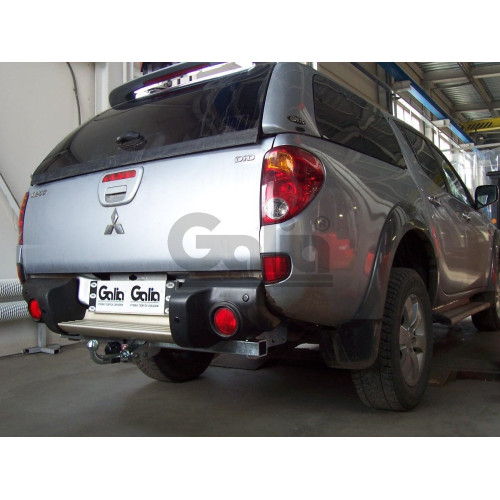 M120C GALIA Полностью оцинкованный фаркоп на Mitsubishi L200 1996-2006, 2006-2015, 2015-2023, FIAT Fullback 2016-2019. Тип шара: C (горизонтальный съемный). Без выреза бампера. Нагрузки: 3100/125 кг, масса фаркопа 29,35 кг