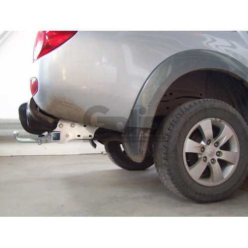 M120C GALIA Полностью оцинкованный фаркоп на Mitsubishi L200 1996-2006, 2006-2015, 2015-2023, FIAT Fullback 2016-2019. Тип шара: C (горизонтальный съемный). Без выреза бампера. Нагрузки: 3100/125 кг, масса фаркопа 29,35 кг