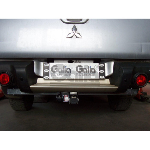 M120C GALIA Полностью оцинкованный фаркоп на Mitsubishi L200 1996-2006, 2006-2015, 2015-2023, FIAT Fullback 2016-2019. Тип шара: C (горизонтальный съемный). Без выреза бампера. Нагрузки: 3100/125 кг, масса фаркопа 29,35 кг