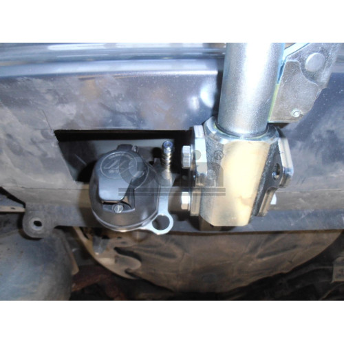 M124C GALIA Полностью оцинкованный фаркоп на Mazda 5 2005-2010, 2010-2015. Подрозетник убирается за бампер. Тип шара: C (горизонтальный съемный). Невидимый вырез бампера. Нагрузки: 1600/75 кг, масса фаркопа 18,36 кг