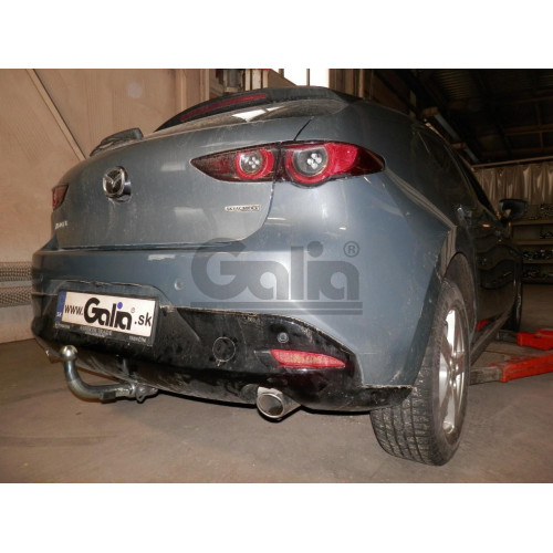 M142A GALIA Полностью оцинкованный фаркоп на Mazda 3 хетчбек 2019-. Тип шара: A. Невидимый вырез бампера. Нагрузки: 1600/80 кг, масса фаркопа 15 кг