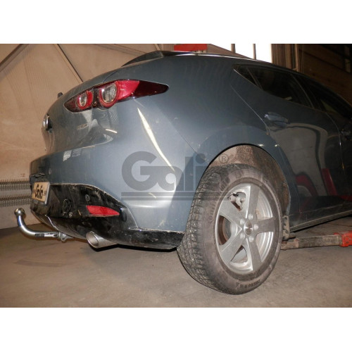 M142A GALIA Полностью оцинкованный фаркоп на Mazda 3 хетчбек 2019-. Тип шара: A. Невидимый вырез бампера. Нагрузки: 1600/80 кг, масса фаркопа 15 кг