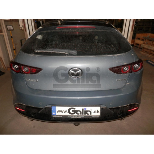 M142A GALIA Полностью оцинкованный фаркоп на Mazda 3 хетчбек 2019-. Тип шара: A. Невидимый вырез бампера. Нагрузки: 1600/80 кг, масса фаркопа 15 кг