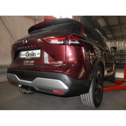 N060V GALIA Полностью оцинкованный фаркоп на Nissan Qashqai 2021-. Тип шара: AV (вертикальное быстросъемное крепление шара на ключе). Установка без выреза бампера. Нагрузки: 2000/100 кг, масса фаркопа 18,47 кг