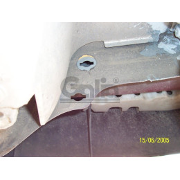 R014A GALIA Полностью оцинкованный фаркоп на Renault Megane I хетчбек 1996-2003, номерной знак на задней двери. Тип шара: A. Установка без снятия и выреза бам