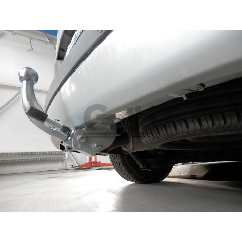 R079C GALIA Полностью оцинкованный фаркоп на Renault Espace 2002-2014, Renault Grand Espace 2003-2014. Подрозетник убирается за бампер. Тип шара: C (горизонтальный съемный). Установка без снятия и выреза бампера. Нагрузки: 2000/80 кг, масса фаркопа 21,1 к