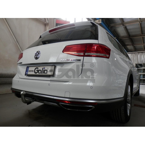 V081C GALIA Полностью оцинкованный фаркоп на Volkswagen Passat B8 седан/универсал 08/2014-2023, в т.ч. Alltrack B8 2015-2023, Skoda Superb 3 седан/универсал 03/2015-2024. Подрозетник убирается за бампер. Тип шара: C (горизонтальный съемный). Невидимый выр