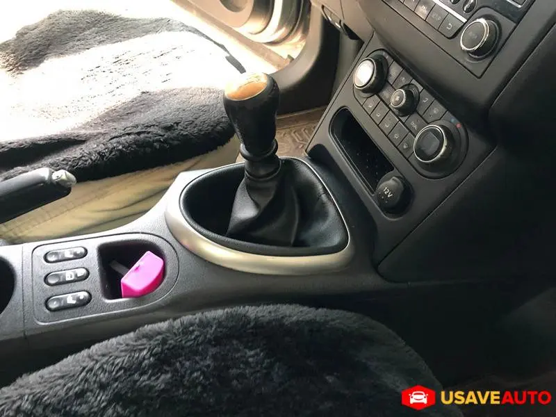 Перетяжка дверных карт на Nissan Qashqai