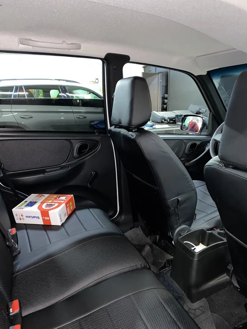 Чехлы и сигнализация СтарЛайн А93 на Lada Niva Чехлы и сигнализация СтарЛайн А93 на Lada Niva