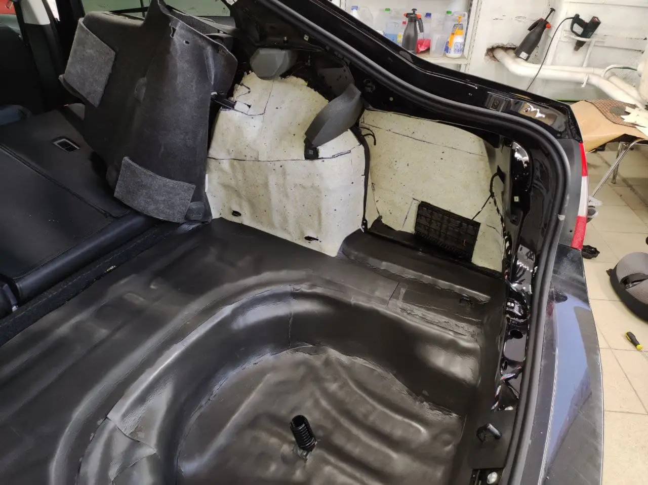 Шумоизоляция багажного отделения