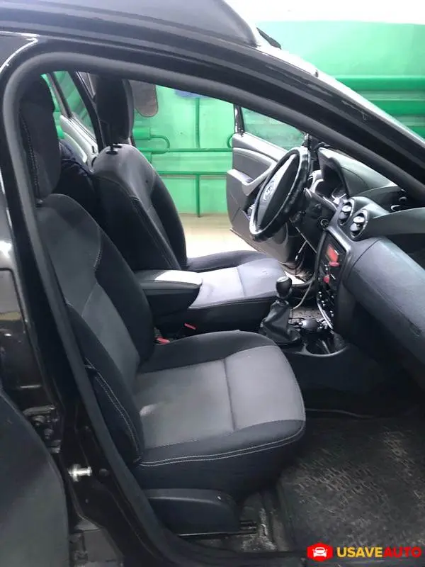 Установка чехлов Автопилот на Renault Duster