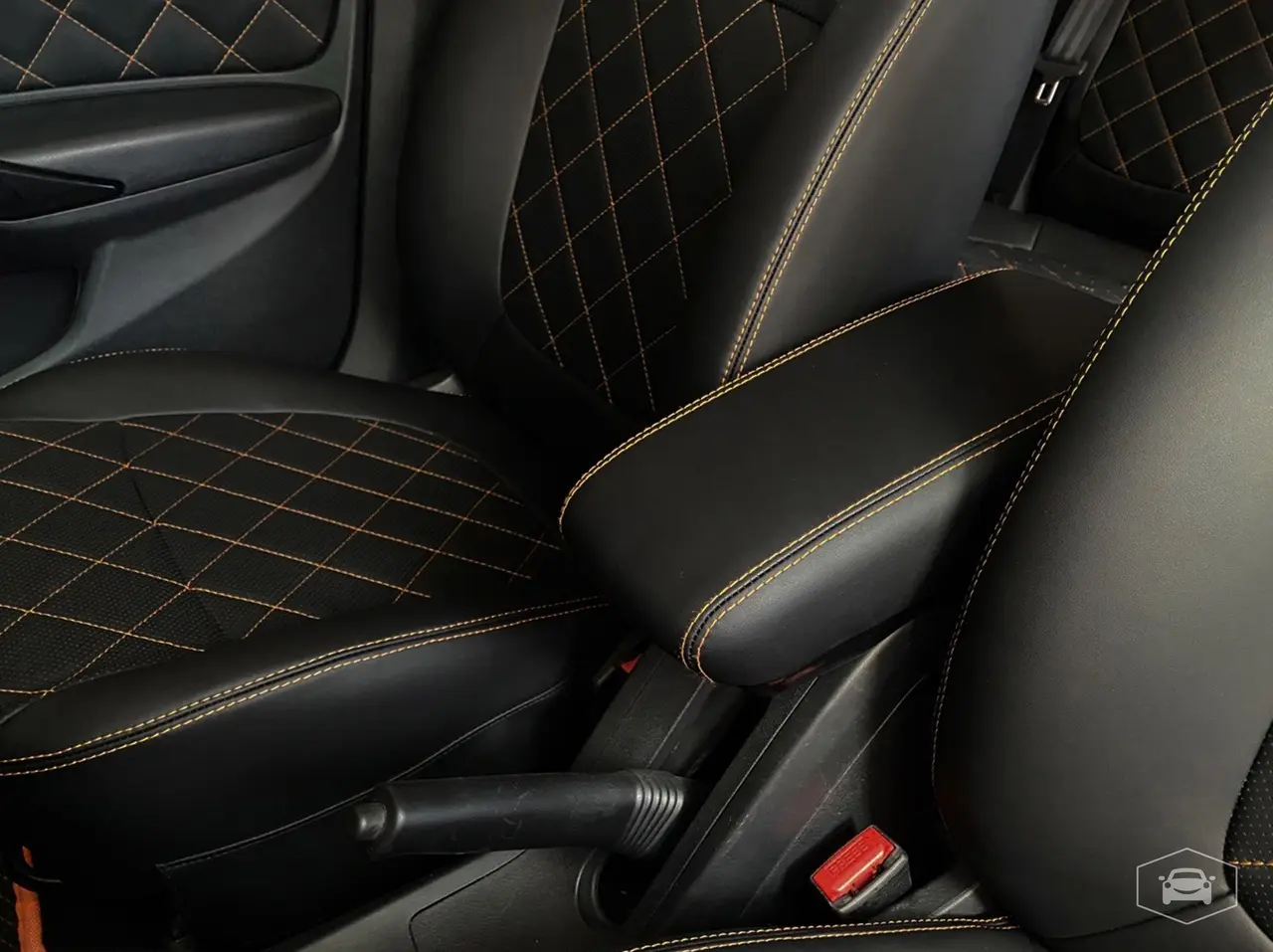 Чехлы от компании Интер на Lada Vesta Чехлы от компании Интер на Lada Vesta