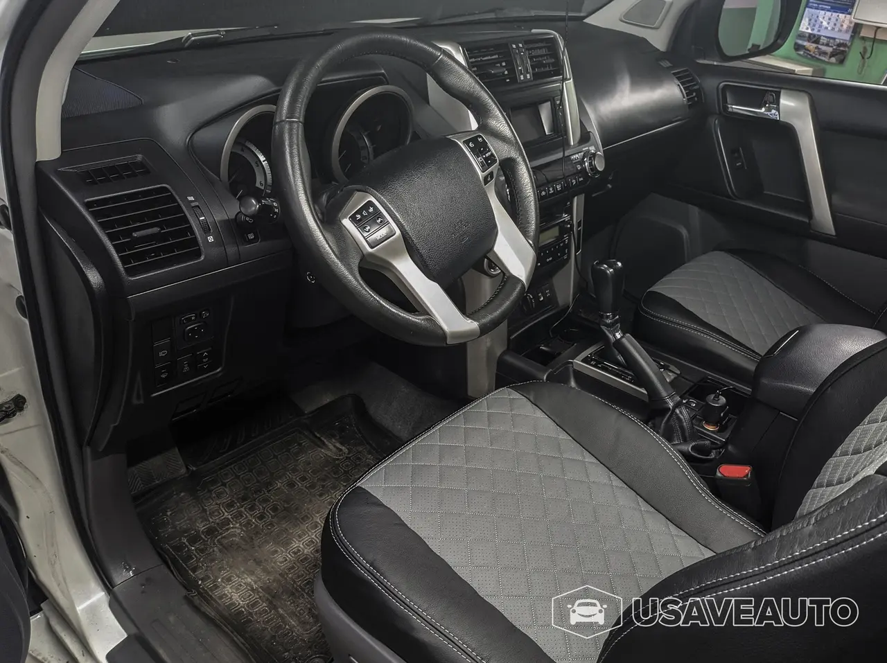 Установка чехлов Автопилот на Toyota Prado 150 2017